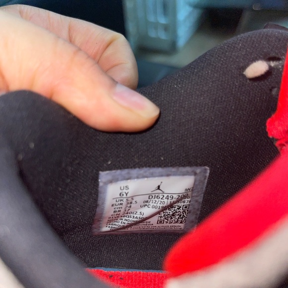 Jordan 4 Retro Taupe Haze - Picture 8 of 9